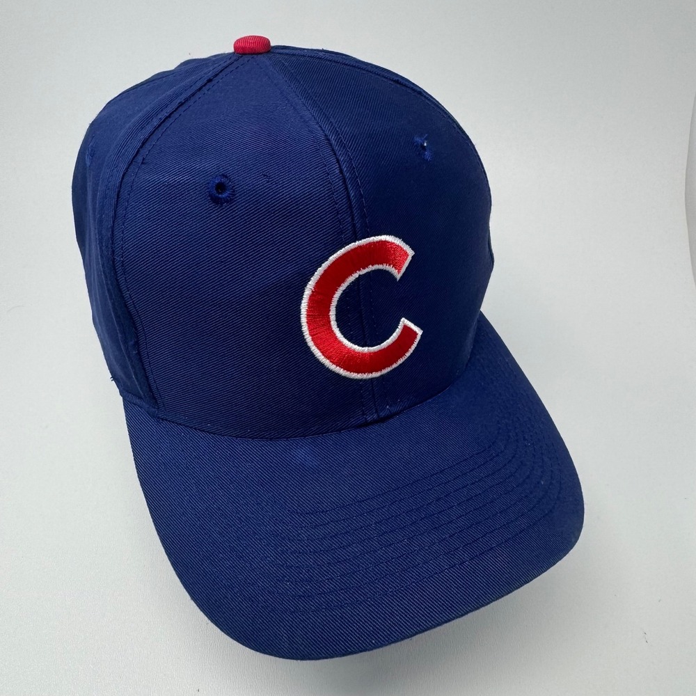 Vintage Chicago Cubs Logo Athletic MLB Snapback Hat Blue Red Baseball Cap